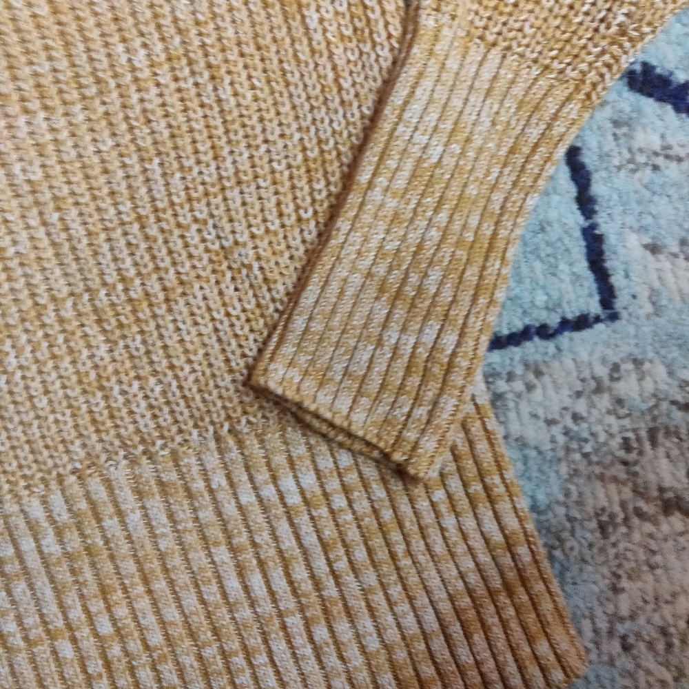 Universal Thread Sweater - Picture 3 of 3